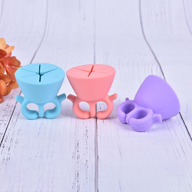 Wearable Silicone Nail Oil Bottle Holder